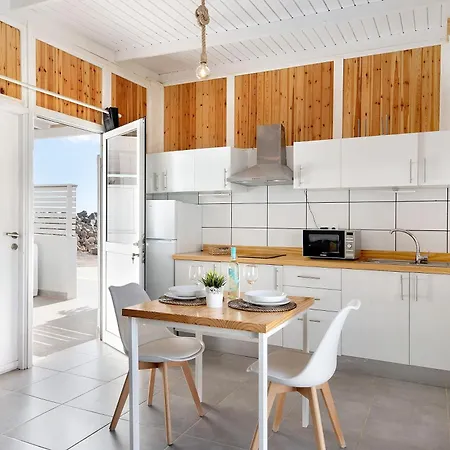 Amanecer Apartment Macher
